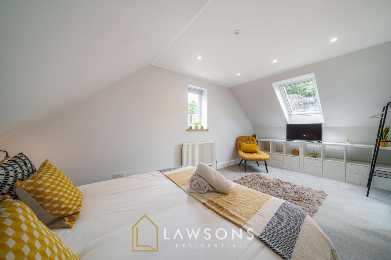 Loft Living By Lawsons With Parking Apartment Уиндзор Екстериор снимка